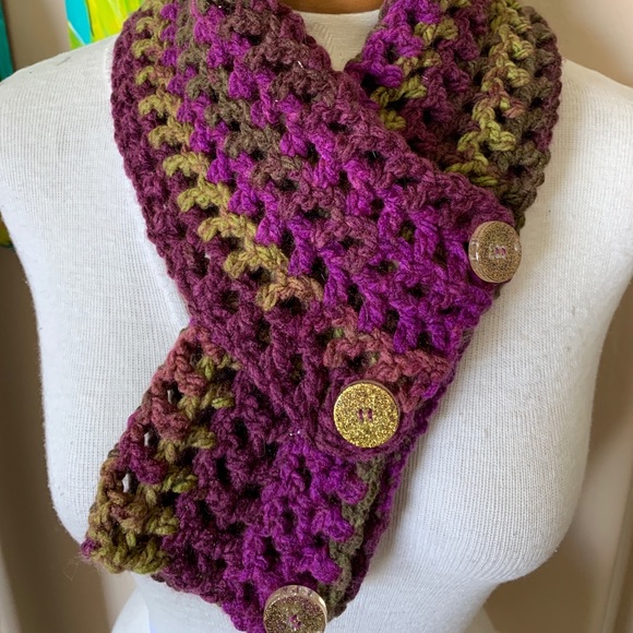 Versatile scarf - Picture 2 of 9